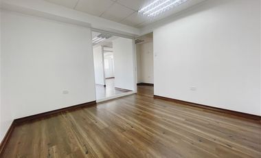 Oficina en Venta en Edificio finanzas oficina remodelada!