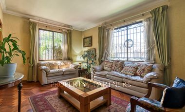En Venta. Maravillosa con 485 de terreno cerca del Parque Botánico.