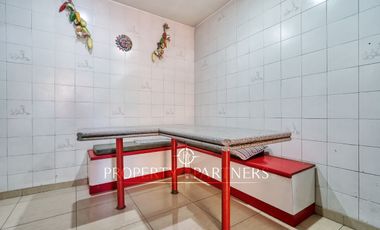 En Venta. Maravillosa con 485 de terreno cerca del Parque Botánico.