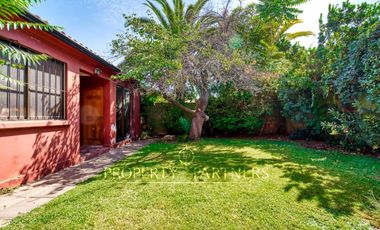 En Venta. Maravillosa con 485 de terreno cerca del Parque Botánico.