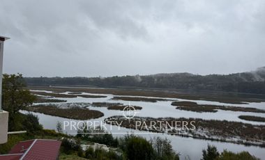 Amplio departamento en excelente ubicación Isla Teja