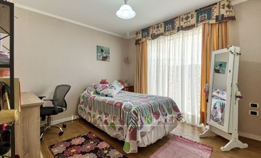 Arriendo Gran casa de 5 dormitorios en Sector Jardines del Sur