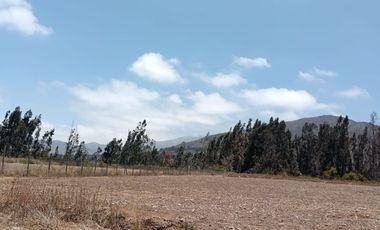 SE ARRIENDA Parcela en condominio Doña Eliana