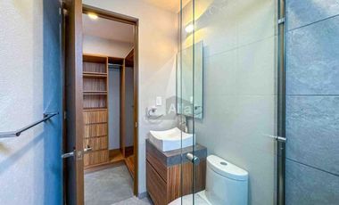 Casa en venta en Metepec con 4 habitaciones, una en planta baja