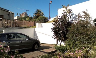 Vende Casa Tres Pisos En Condominio Reñaca Viña Del Mar