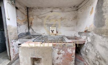 OPORTUNIDAD ÚNICA EN EL CORAZÓN DE PUEBLA: CASA EN VENTA PARA DESARROLLAR