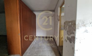 OPORTUNIDAD ÚNICA EN EL CORAZÓN DE PUEBLA: CASA EN VENTA PARA DESARROLLAR