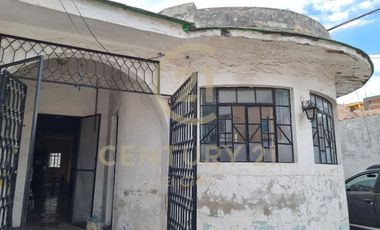 OPORTUNIDAD ÚNICA EN EL CORAZÓN DE PUEBLA: CASA EN VENTA PARA DESARROLLAR