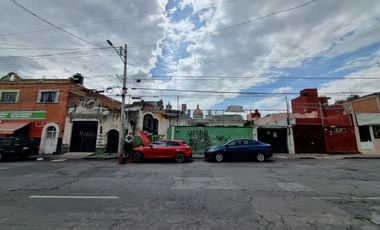 OPORTUNIDAD ÚNICA EN EL CORAZÓN DE PUEBLA: CASA EN VENTA PARA DESARROLLAR