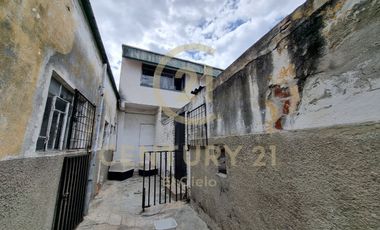 OPORTUNIDAD ÚNICA EN EL CORAZÓN DE PUEBLA: CASA EN VENTA PARA DESARROLLAR