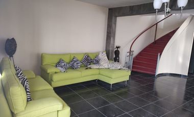 CASA EN VENTA 2 NIVELES SAN GREGORIO ATZOMPA