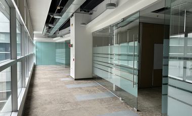 Oficina Corporativa de 1,556 M2 en Vallejo