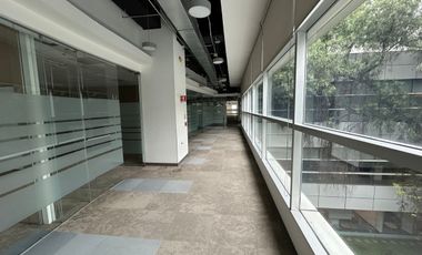 Oficina Corporativa de 1,556 M2 en Vallejo