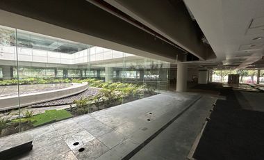 Oficina Corporativa de 3,391 M2 en Vallejo