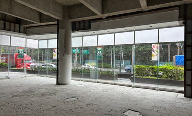 Excelente local comercial 155.70 M2 con vista a avenida principal