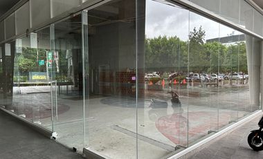 Renta de Local Comercial 373.14 m² – Planta Baja con Vista a Avenida Principal