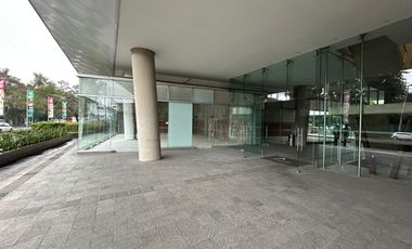 Renta de Local Comercial 373.14 m² – Planta Baja con Vista a Avenida Principal