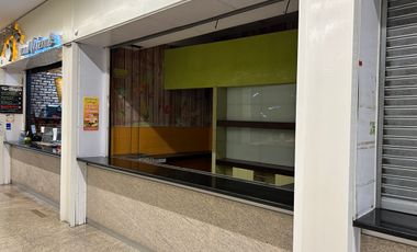 Excelente local comercial 40 M2 en área de comida Rapida