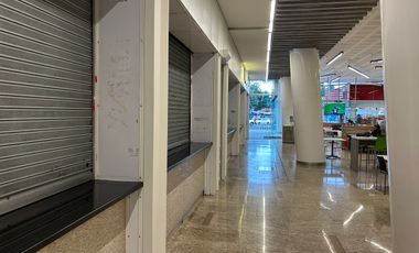 Excelente local comercial 40 M2 en área de comida Rapida