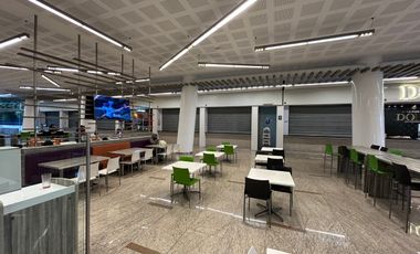 Excelente local comercial 40 M2 en área de comida Rapida