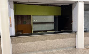 Excelente local comercial 40 M2 en área de comida Rapida
