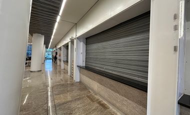 Excelente local comercial 40 M2 en área de comida Rapida