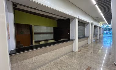 Excelente local comercial 40 M2 en área de comida Rapida