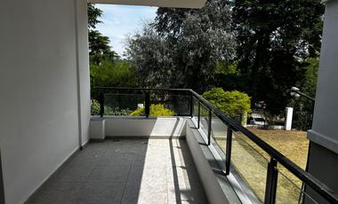 Departamento en alquiler dos dormitorios, asador propio, pileta Villa Belgrano, Zona Norte
