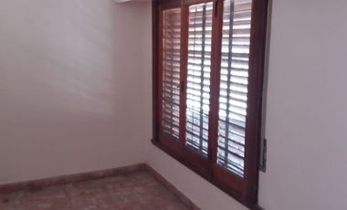 Prov. de Buenos Aires, Navarro. Casa. 148mt2. Terreno 244mt2