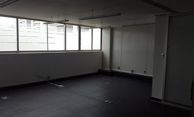 OFICINA EN VENTA CERCA DEL PARQUE LINCOLN.