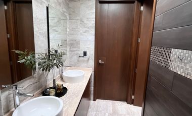 Moderna casa en Rancho San Juan