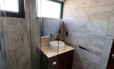 Moderna casa en Rancho San Juan