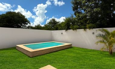 Casa de 3 Recamaras Dentro de Privada Manantiales de Mayab