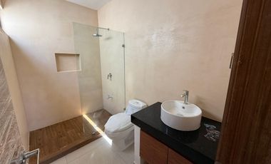 Casa de 3 Recamaras Dentro de Privada Manantiales de Mayab