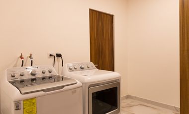 CASA EN VENTA MERIDA, PRIVADA JARDINES DE LA REJOYADA, ENTREGA INMEDIATA.