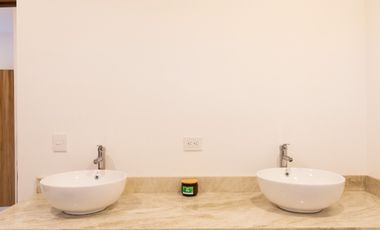 CASA EN VENTA MERIDA, PRIVADA JARDINES DE LA REJOYADA, ENTREGA INMEDIATA.