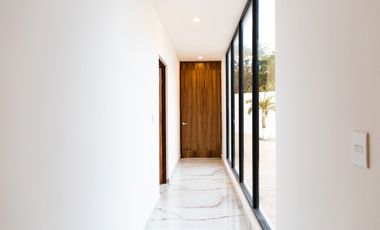 CASA EN VENTA MERIDA, PRIVADA JARDINES DE LA REJOYADA, ENTREGA INMEDIATA.