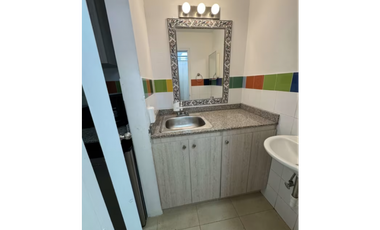 OBARRIO / EDIFICIO HI TECH / 130M2 / DIVISIONES / AMOBLADA