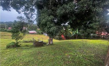 VILLA ZAITA / 2100M / SEMI PLANO / SOBRE VIA / IDEAL PARA INVERSION