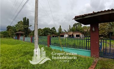 Venta Casa Reposeida en Aserrio Gariche