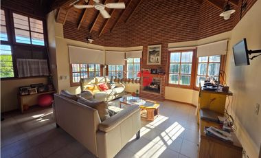 Casa en Venta - A metros del Mar - Calidad de Construcción