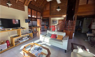 Casa en Venta - A metros del Mar - Calidad de Construcción