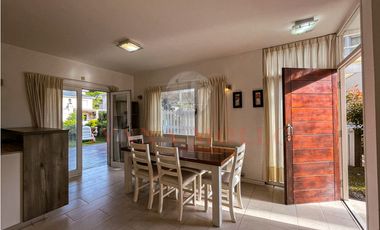 ALQUILER EN PINAMAR TEMPORADA 2026! TRIPLEX EN DE LAS HESPÉRIDES 1693