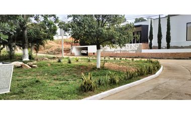 SE VENDE LOTE EN CONJUNTO BRISAS DE RUITOQUE BAJO GIRON SANTANDER