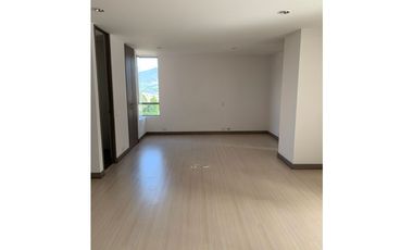 APARTAESTUDIO EN ARRIENDO SECTOR ESMERALDAL - ENVIGADO