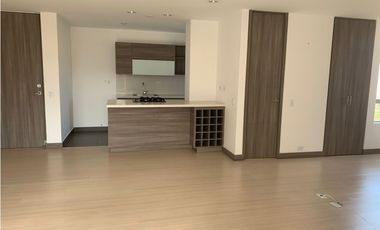 APARTAESTUDIO EN ARRIENDO SECTOR ESMERALDAL - ENVIGADO
