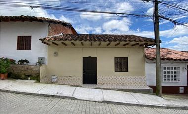 CASA LOTE MARINILLA