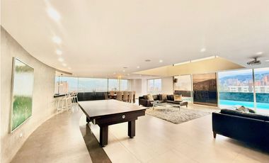 Penthouse Amoblado en Arriendo en El Poblado