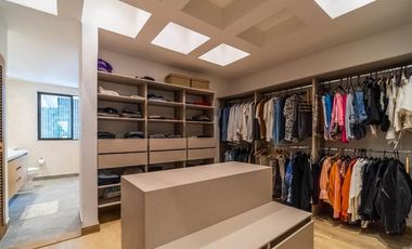Apartamento Amoblado en Arriendo en El Poblado sector Los Balsos