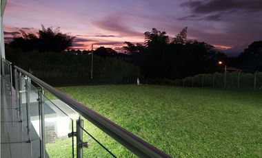 VENTA DE HERMOSA CASA CAMPESTRE SECTOR LA CASONA VIA ARMENIA-PEREIRA